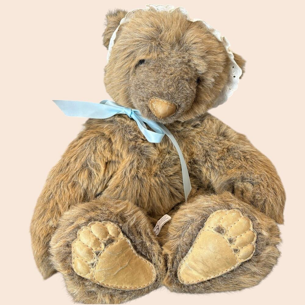 Vintage 1983 Charleen Kinser Light Brown Bear White Bonnet & Light Blue Ribbon